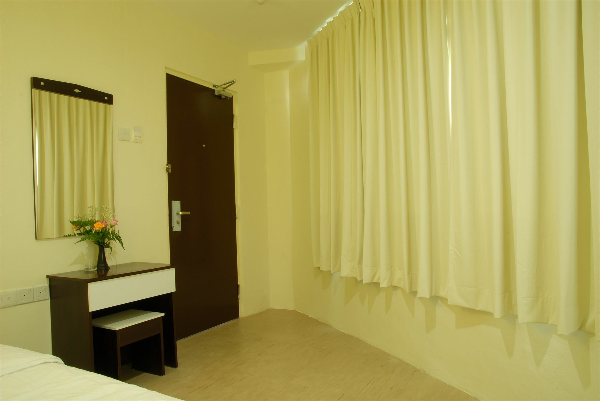 Live Com Hotel Τζόχορ Μπάχρου Εξωτερικό φωτογραφία